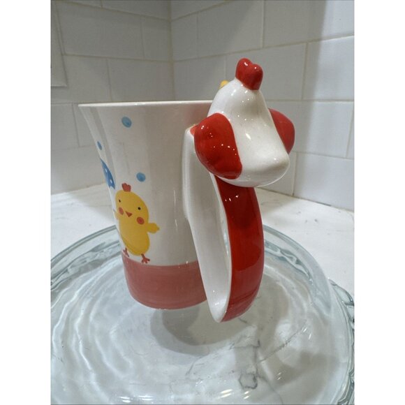 Intra Stoneware 3D Mug Chicken On Handle Chicks & Umbrellas - Picture 2 of 10